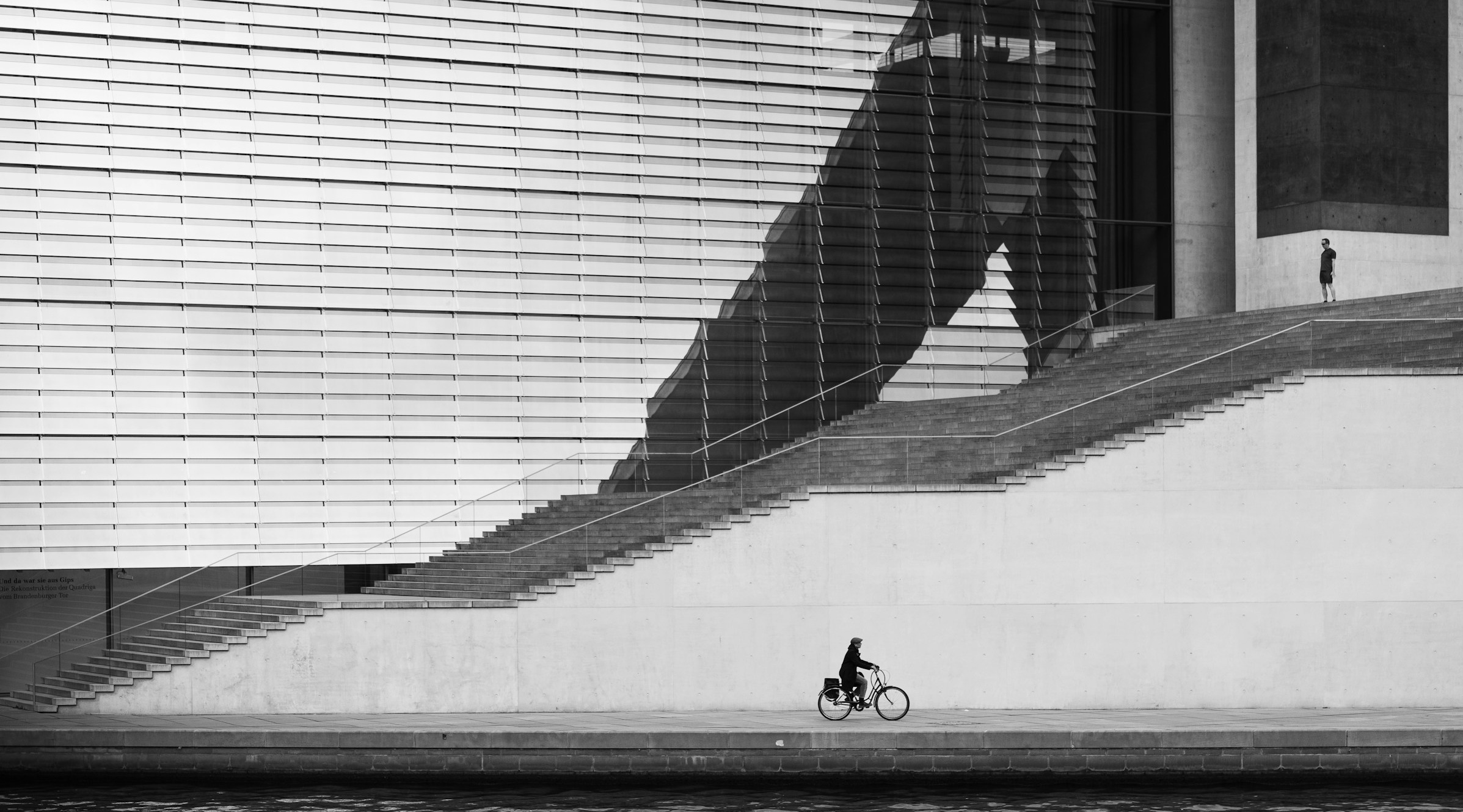 Cycling along a river. Kalaydzhiev, Georgi. Unsplash, November 2022.